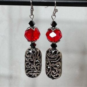 Hand Crafted Crystals & Filigree Beads Dangle Earrings Red & Silver 2” NWT